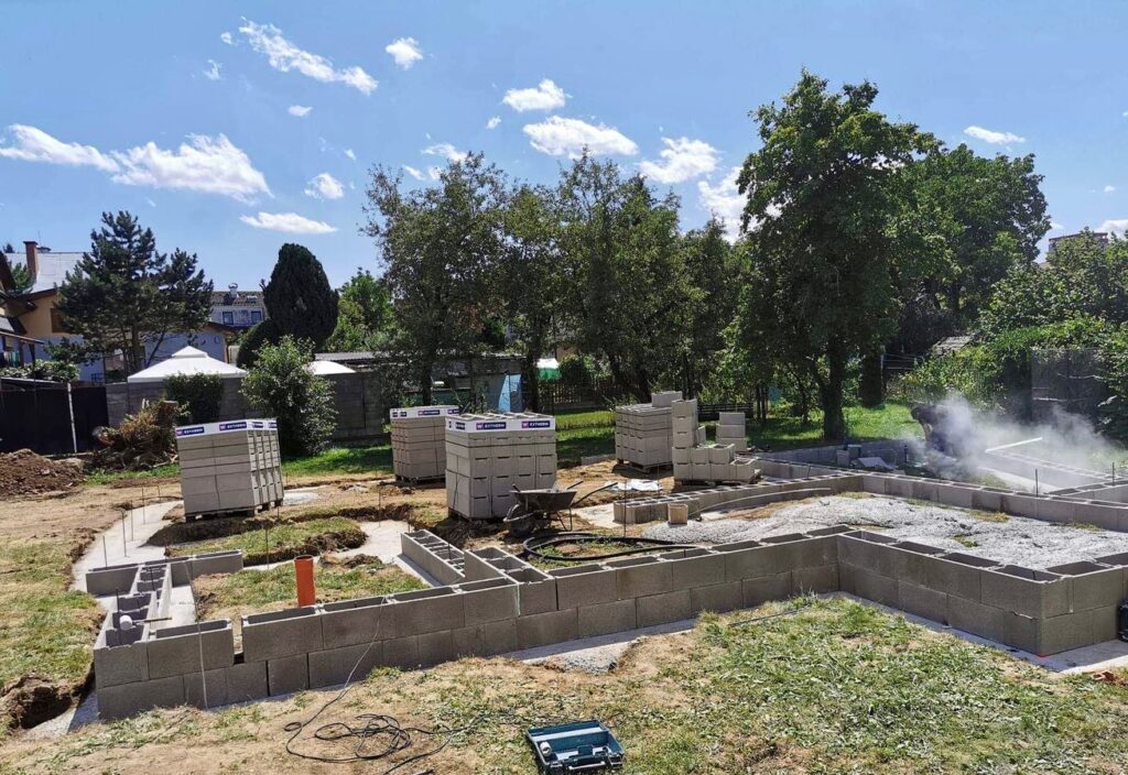 V Žiline sme začali s ďalšou stavbou krásneho domu 🏡💪